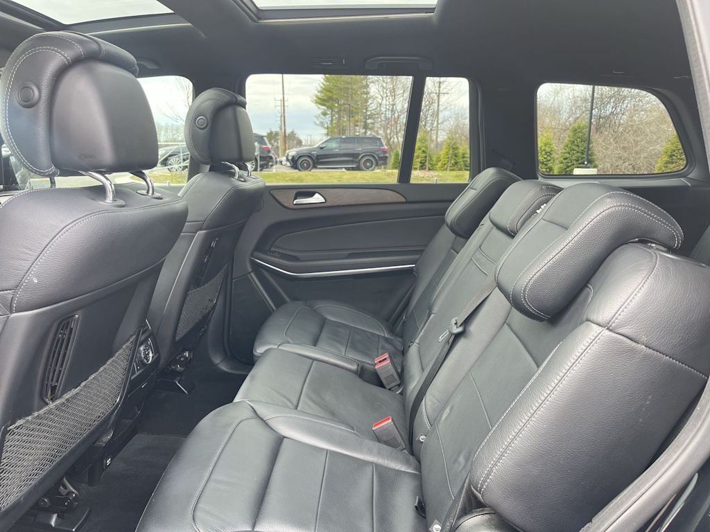 Thumbnail: 2017 Mercedes-Benz GLS - 24