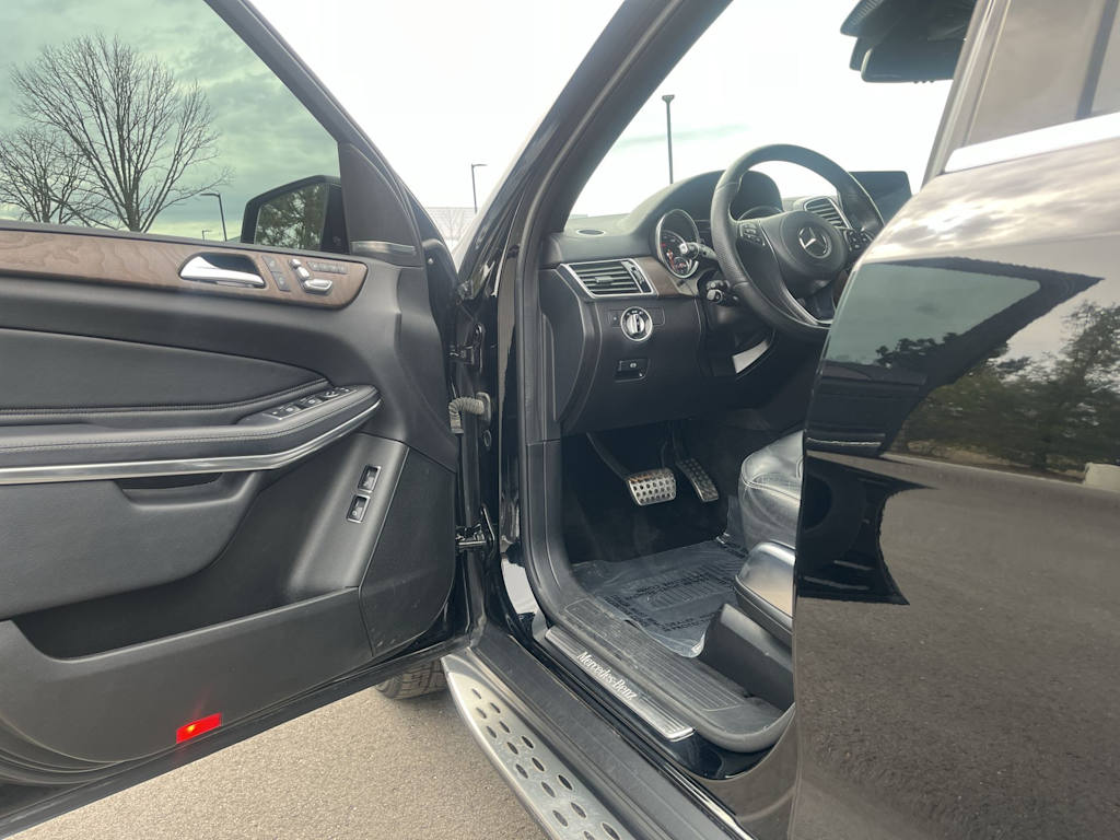 Thumbnail: 2017 Mercedes-Benz GLS - 2