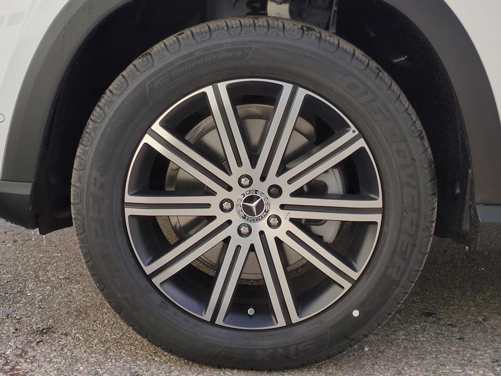 Thumbnail: 2025 Mercedes-Benz GLE - 8