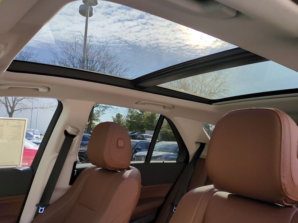 Thumbnail: 2025 Mercedes-Benz GLE - 27