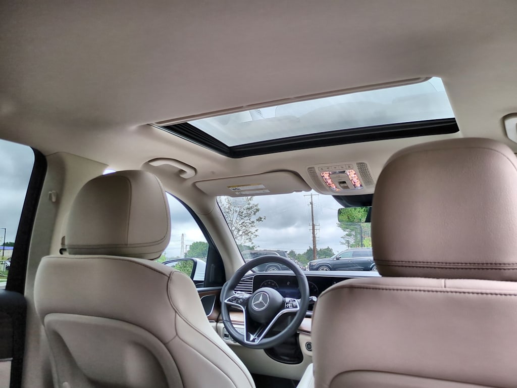 Thumbnail: 2025 Mercedes-Benz GLE - 30