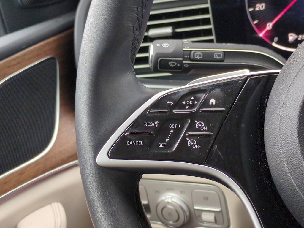 Thumbnail: 2025 Mercedes-Benz GLE - 32