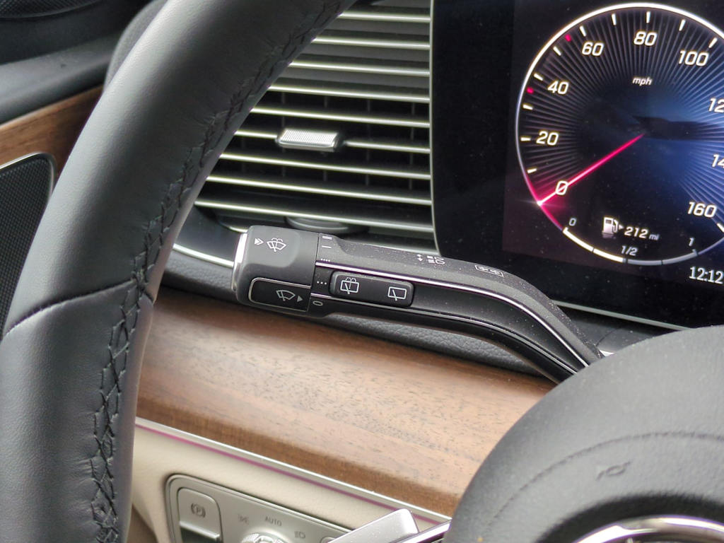 Thumbnail: 2025 Mercedes-Benz GLE - 17