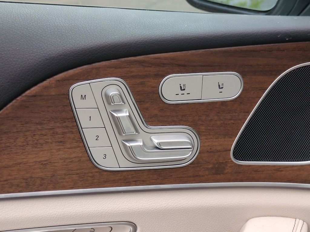 Thumbnail: 2025 Mercedes-Benz GLE - 27