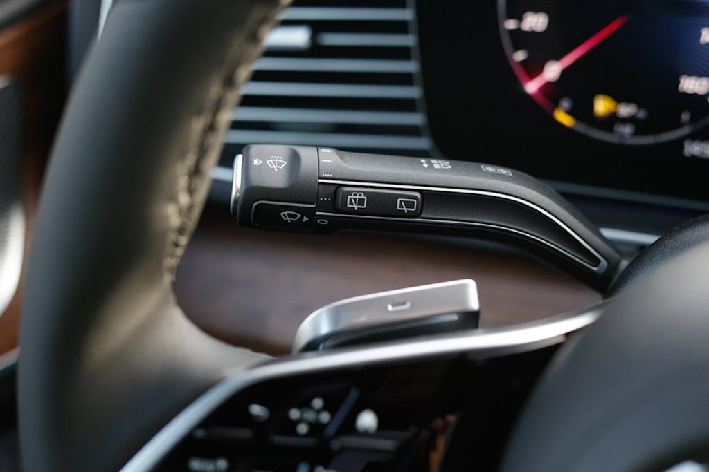 Thumbnail: 2026 Mercedes-Benz GLE - 32