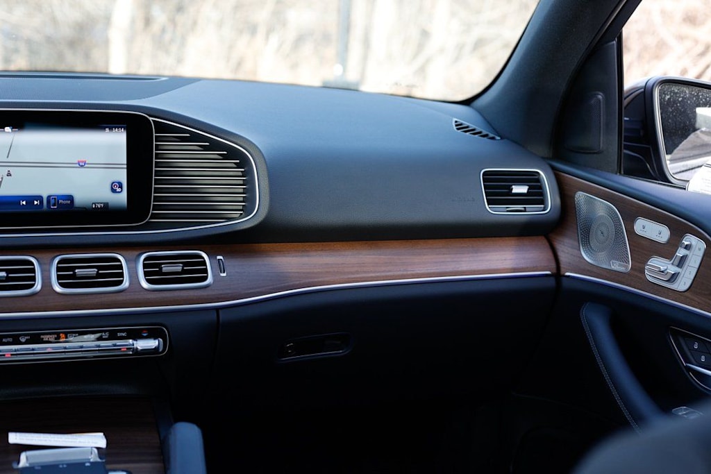 Thumbnail: 2026 Mercedes-Benz GLE - 26