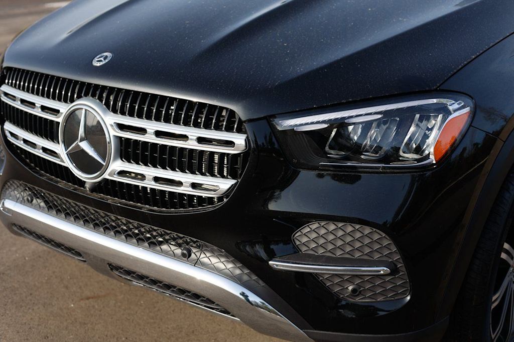 Thumbnail: 2026 Mercedes-Benz GLE - 32