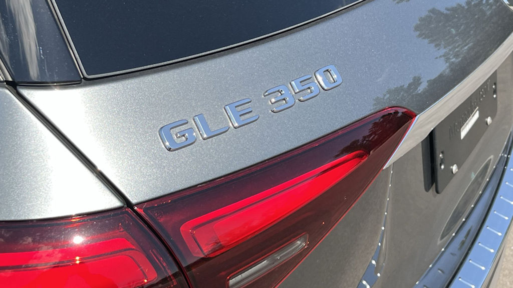 Thumbnail: 2026 Mercedes-Benz GLE - 34