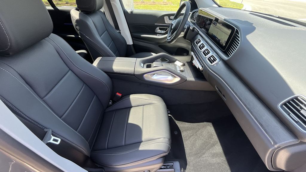 Thumbnail: 2026 Mercedes-Benz GLE - 12