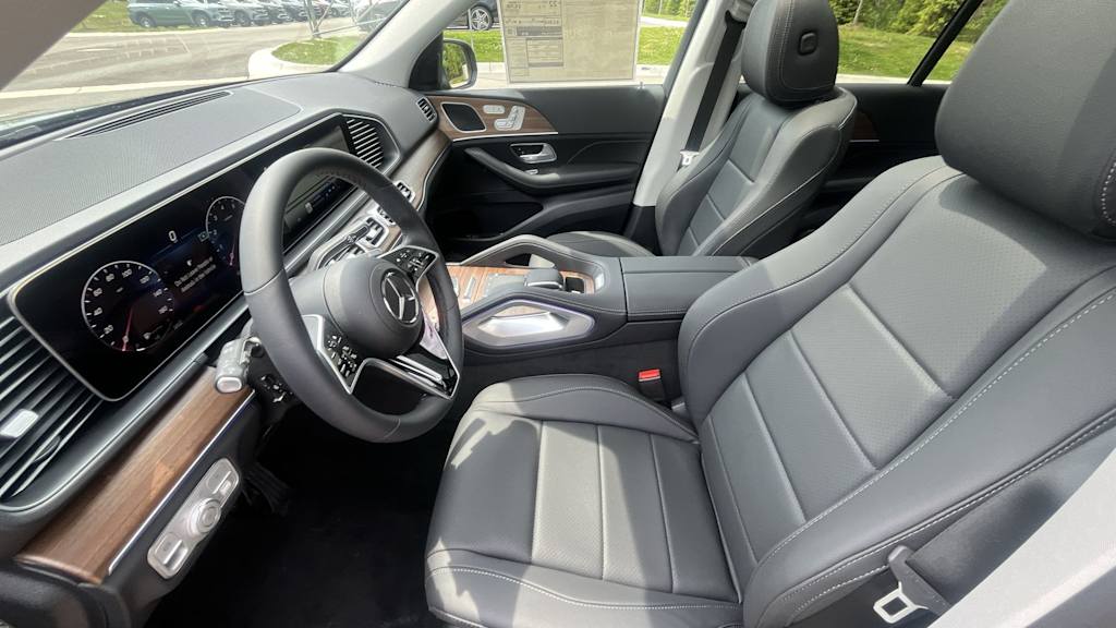 Thumbnail: 2026 Mercedes-Benz GLE - 25