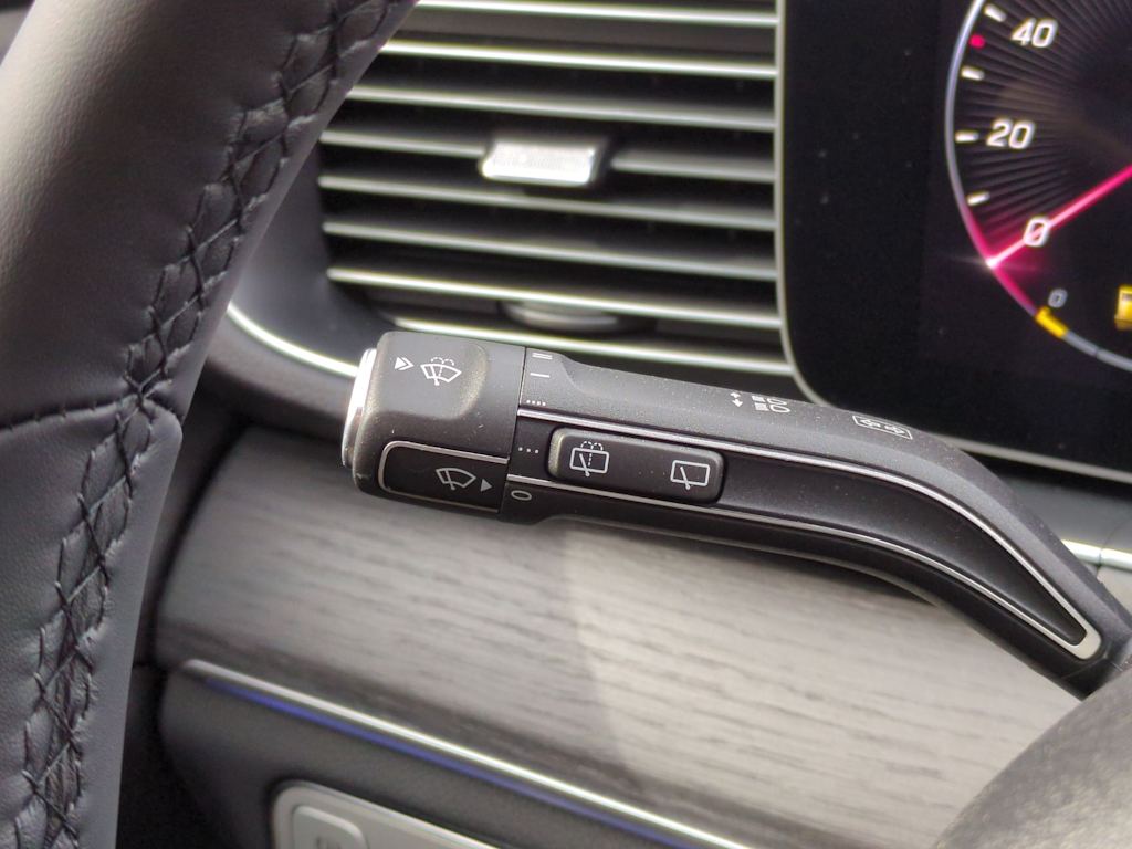 Thumbnail: 2025 Mercedes-Benz GLE - 17