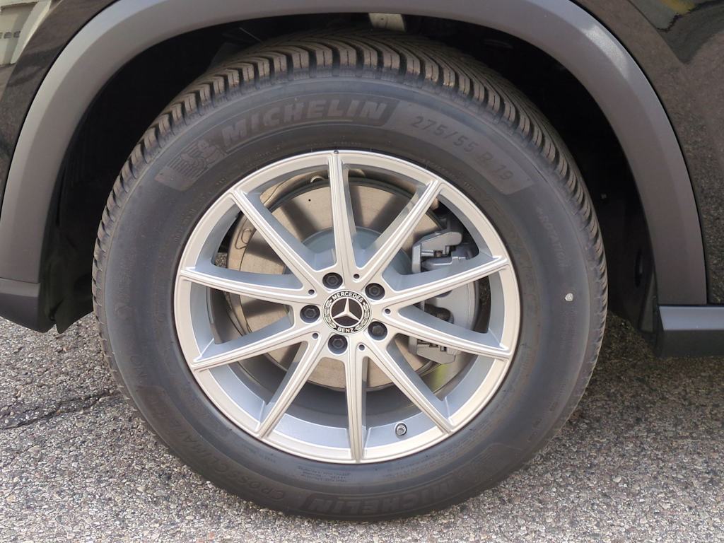 Thumbnail: 2025 Mercedes-Benz GLE - 24