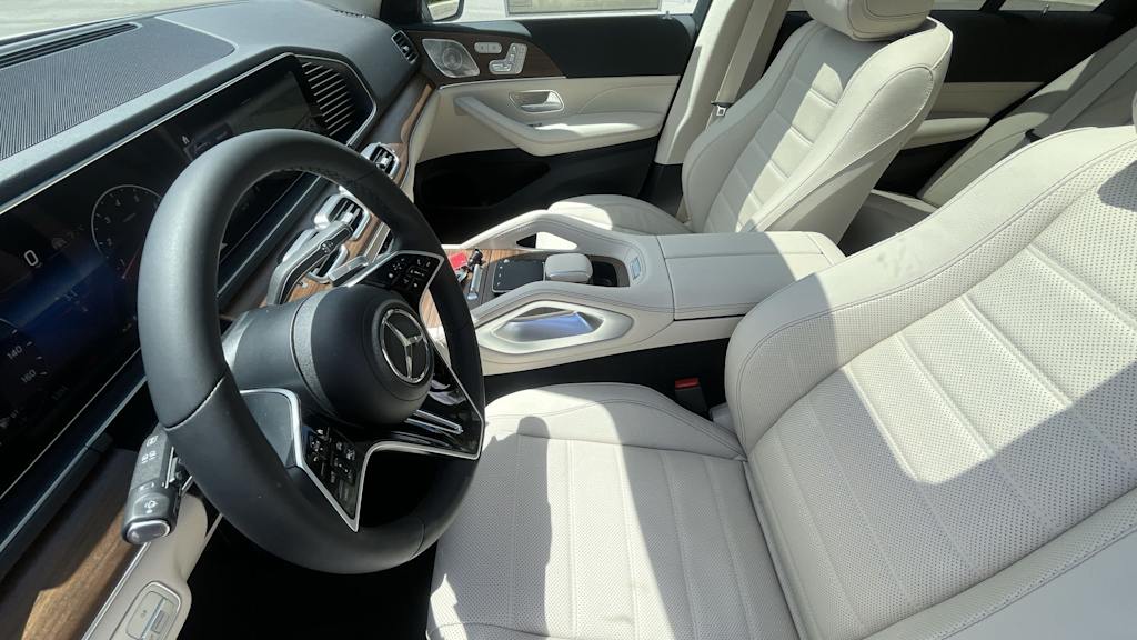 Thumbnail: 2026 Mercedes-Benz GLE - 26