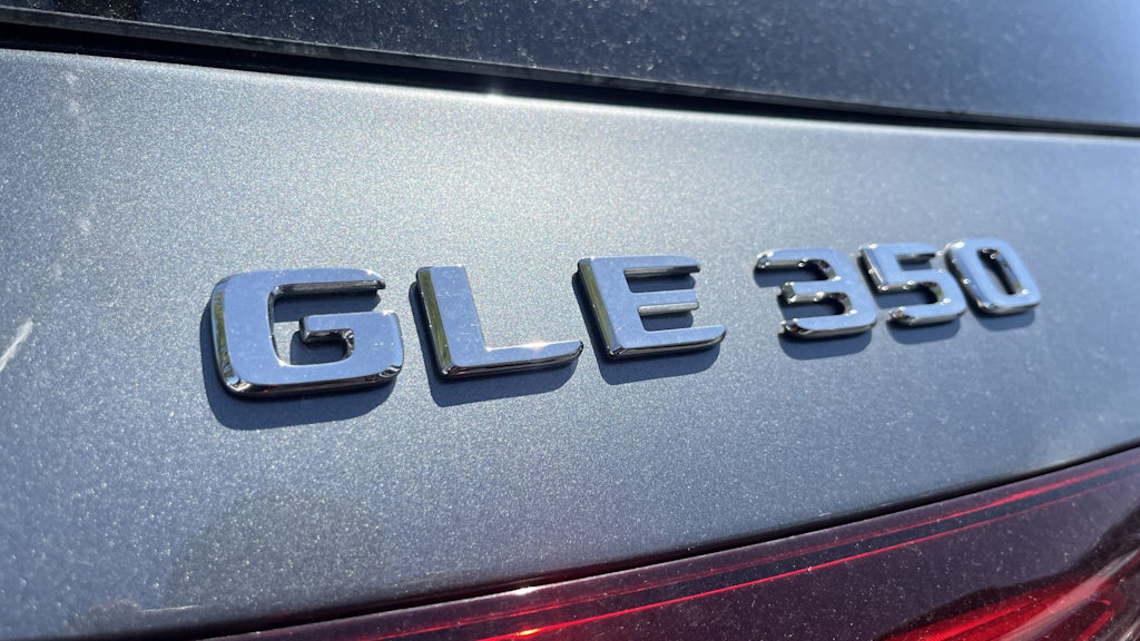 Thumbnail: 2026 Mercedes-Benz GLE - 32