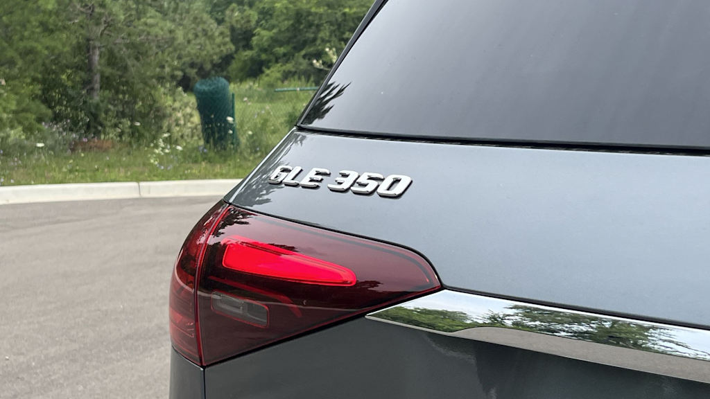Thumbnail: 2026 Mercedes-Benz GLE - 36