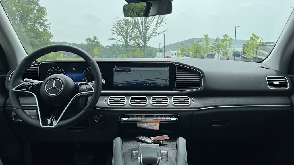 Thumbnail: 2026 Mercedes-Benz GLE - 10