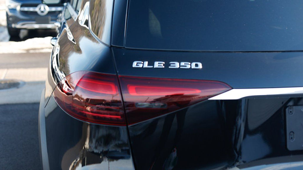Thumbnail: 2026 Mercedes-Benz GLE - 37