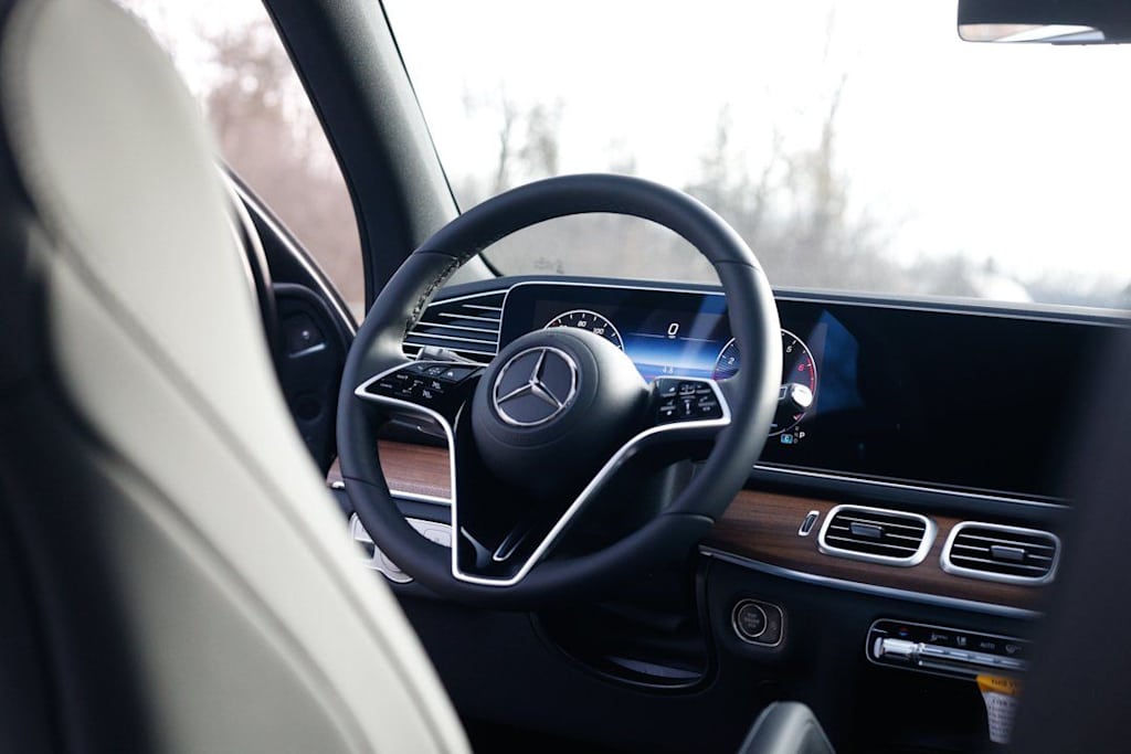Thumbnail: 2026 Mercedes-Benz GLE - 10