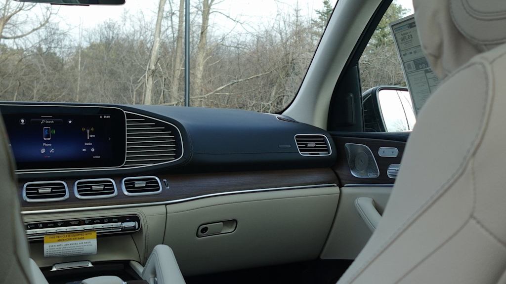 Thumbnail: 2026 Mercedes-Benz GLE - 46