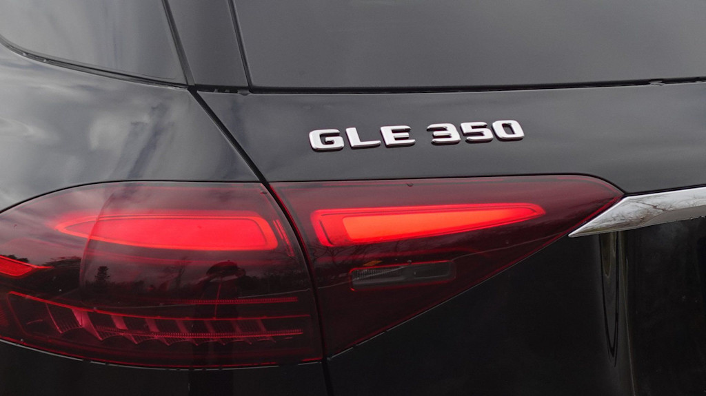 Thumbnail: 2026 Mercedes-Benz GLE - 27