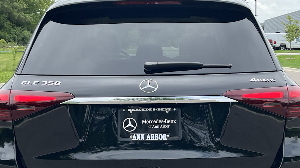 Thumbnail: 2026 Mercedes-Benz GLE - 30