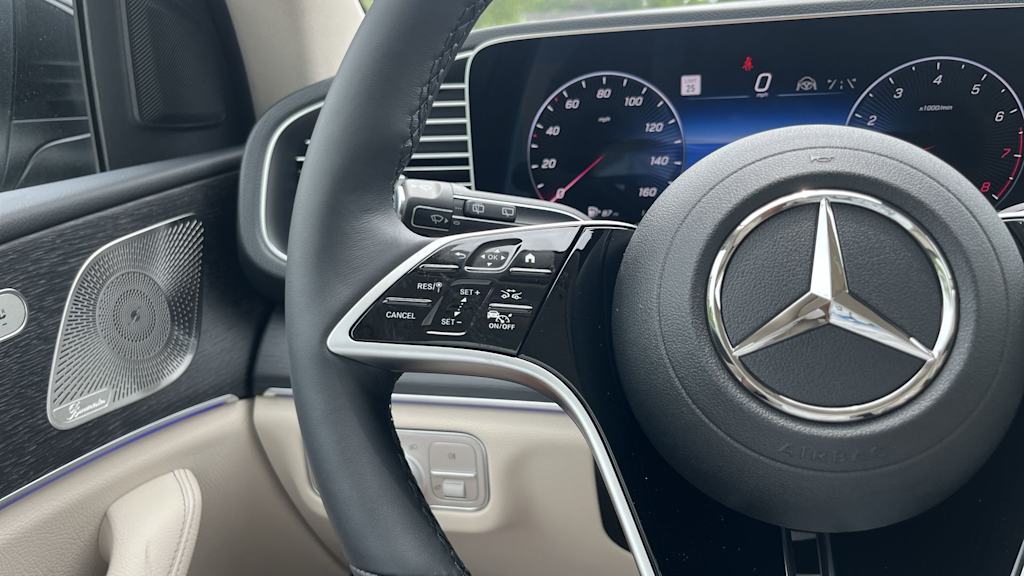 Thumbnail: 2026 Mercedes-Benz GLE - 48