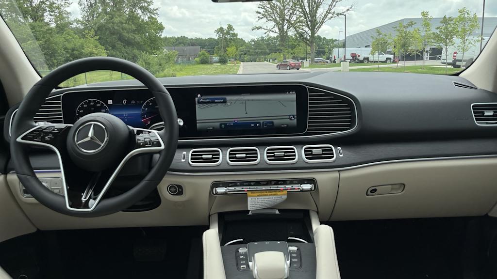 Thumbnail: 2026 Mercedes-Benz GLE - 10