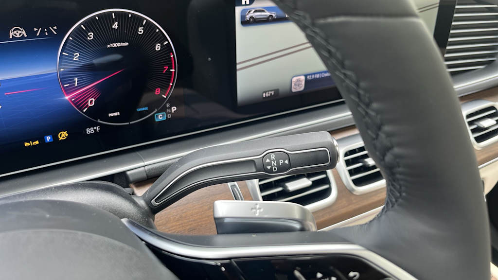Thumbnail: 2026 Mercedes-Benz GLE - 49