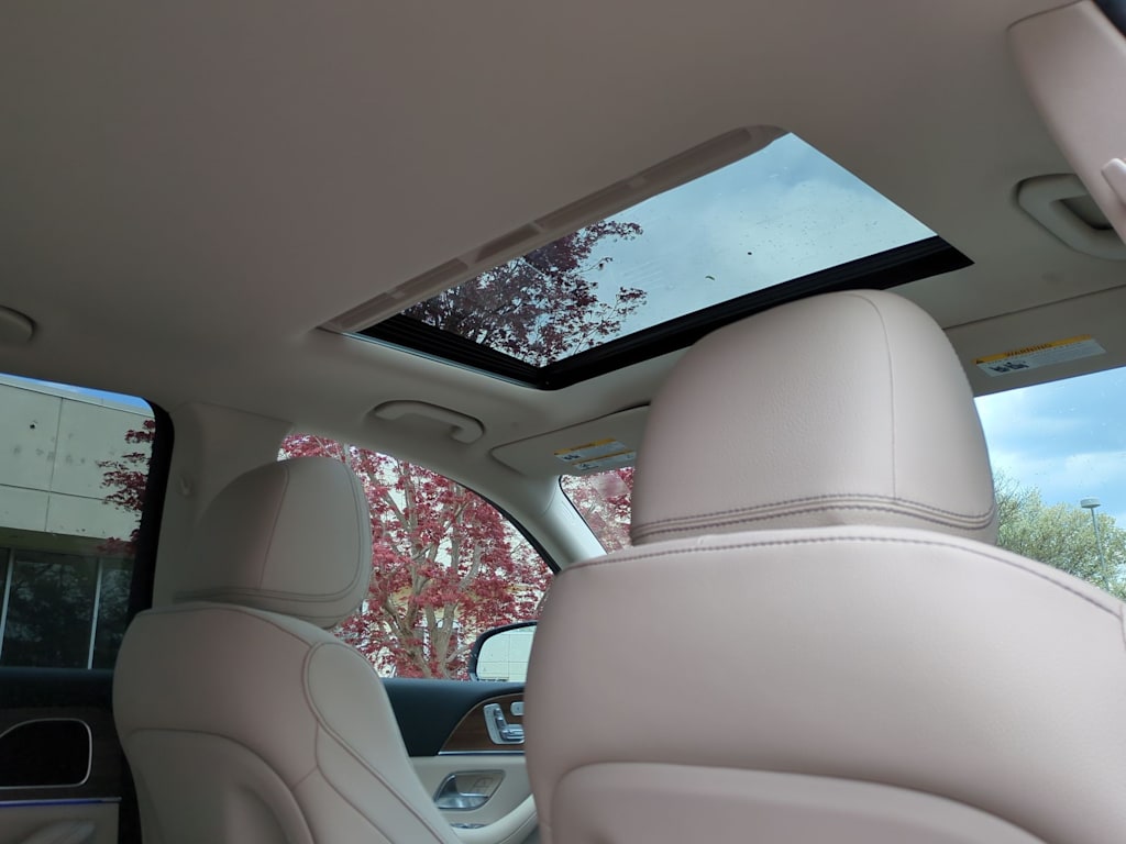 Thumbnail: 2025 Mercedes-Benz GLE - 17