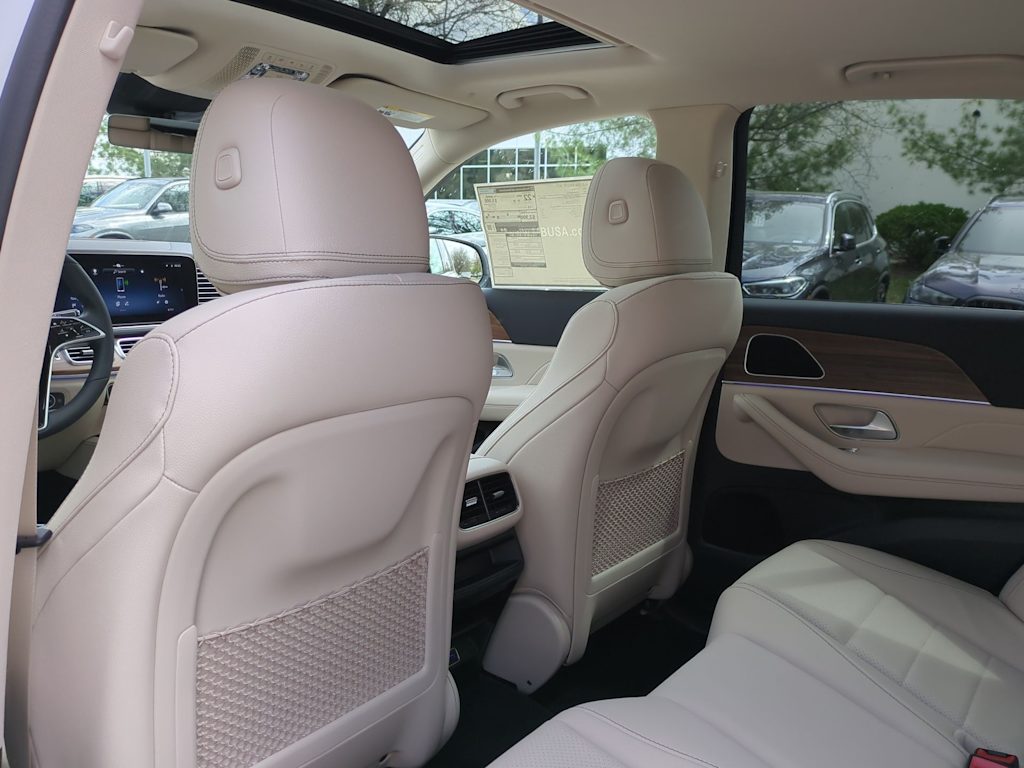 Thumbnail: 2025 Mercedes-Benz GLE - 12