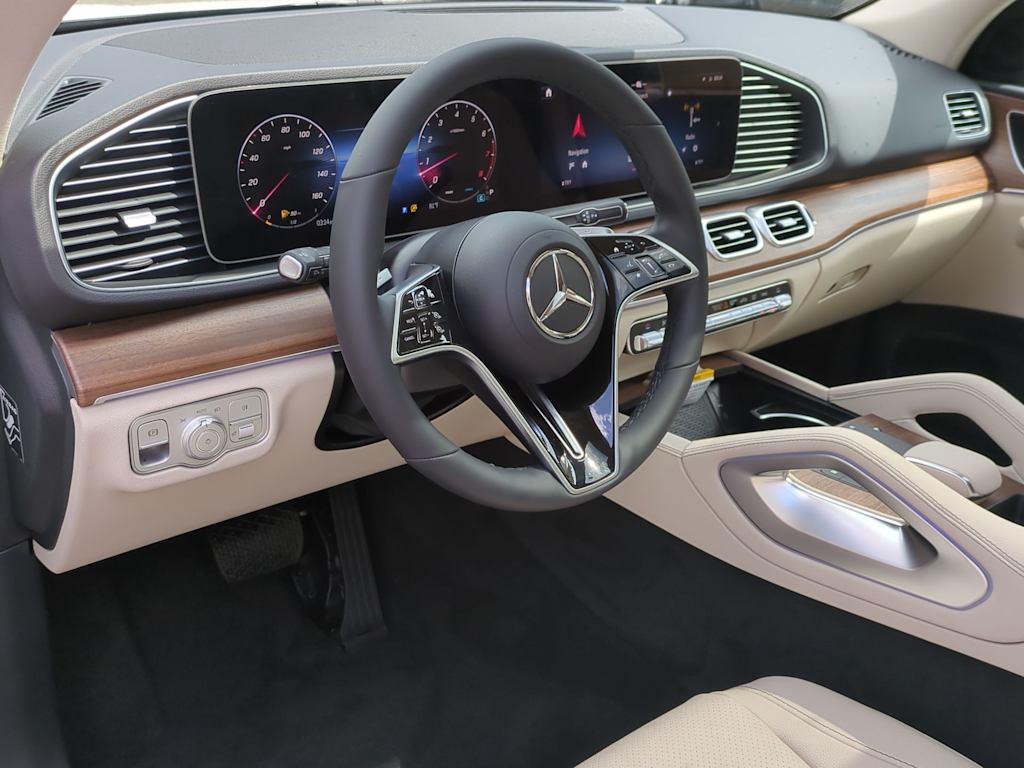 Thumbnail: 2025 Mercedes-Benz GLE - 2