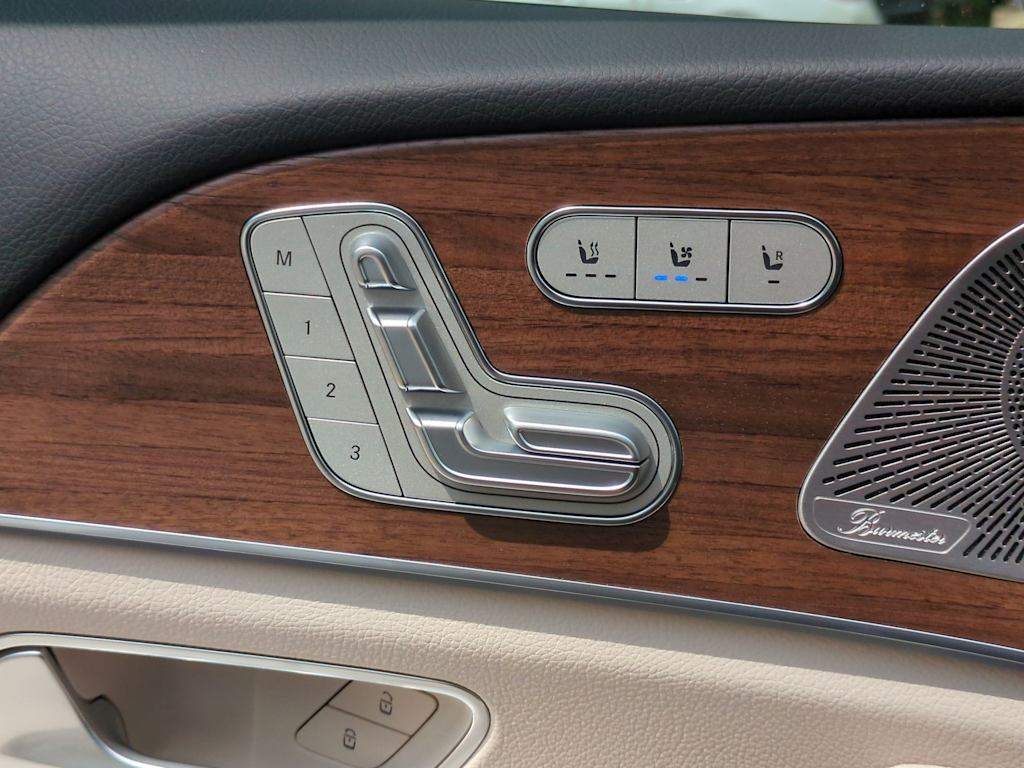 Thumbnail: 2026 Mercedes-Benz GLE - 26