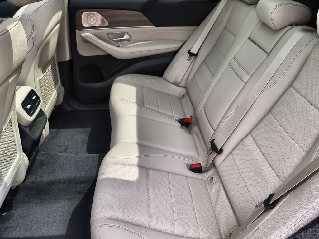 Thumbnail: 2026 Mercedes-Benz GLE - 13