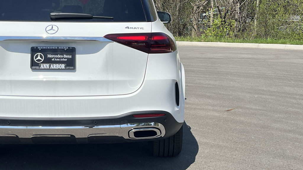 Thumbnail: 2026 Mercedes-Benz GLE - 30