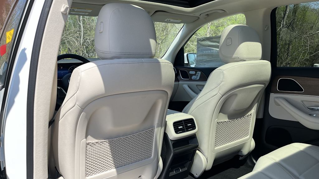 Thumbnail: 2026 Mercedes-Benz GLE - 37