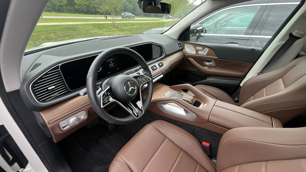 Thumbnail: 2026 Mercedes-Benz GLE - 10
