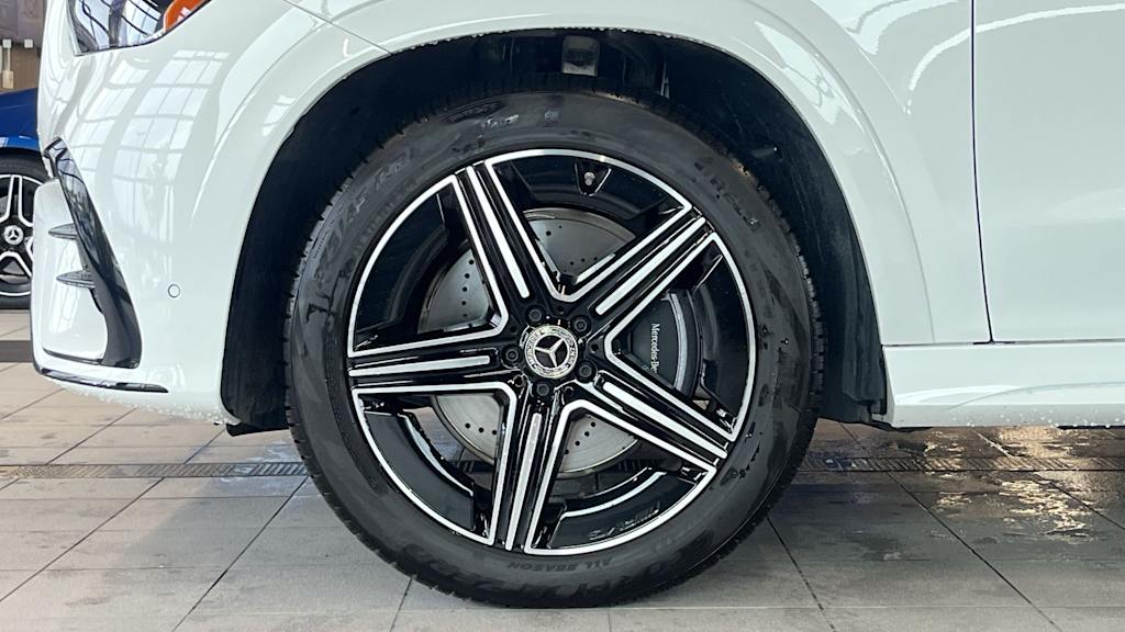 Thumbnail: 2026 Mercedes-Benz GLE - 8