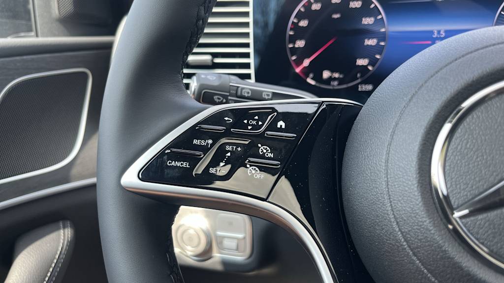 Thumbnail: 2026 Mercedes-Benz GLE - 40