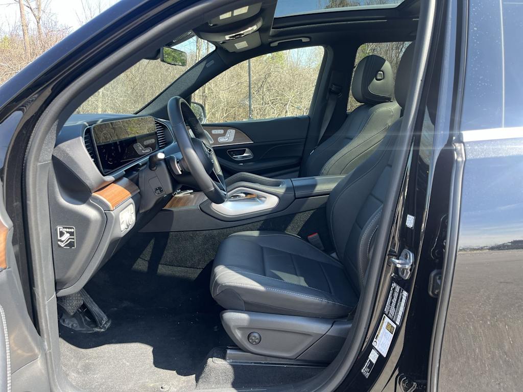 Thumbnail: 2026 Mercedes-Benz GLE - 24