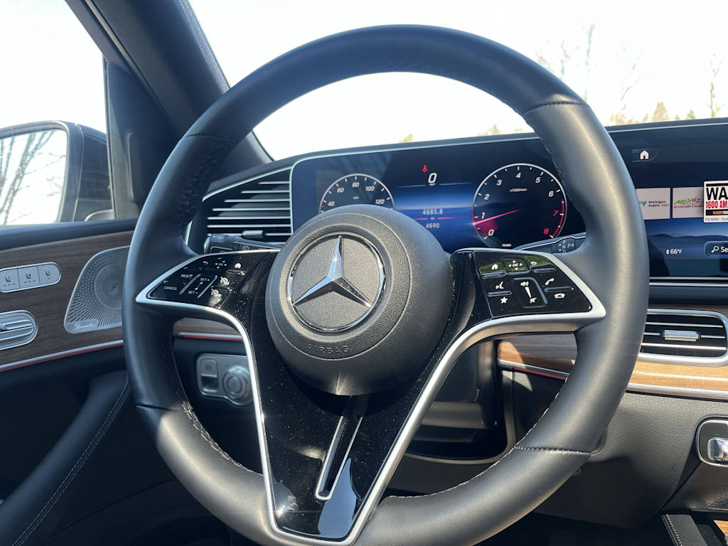 Thumbnail: 2026 Mercedes-Benz GLE - 10