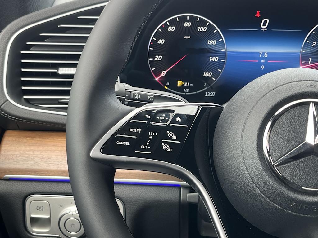 Thumbnail: 2026 Mercedes-Benz GLE - 16