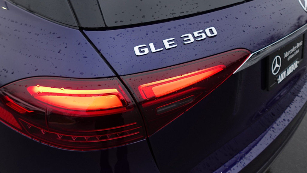 Thumbnail: 2026 Mercedes-Benz GLE - 28