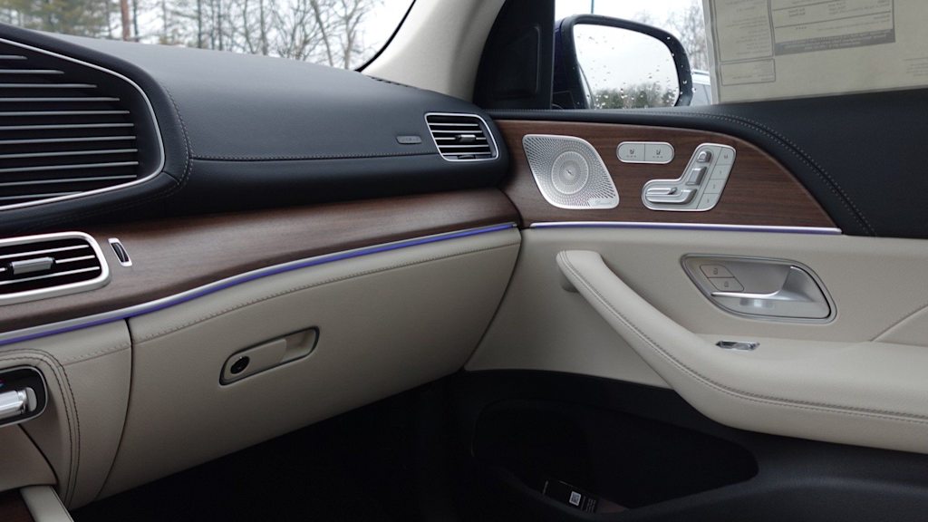 Thumbnail: 2026 Mercedes-Benz GLE - 48