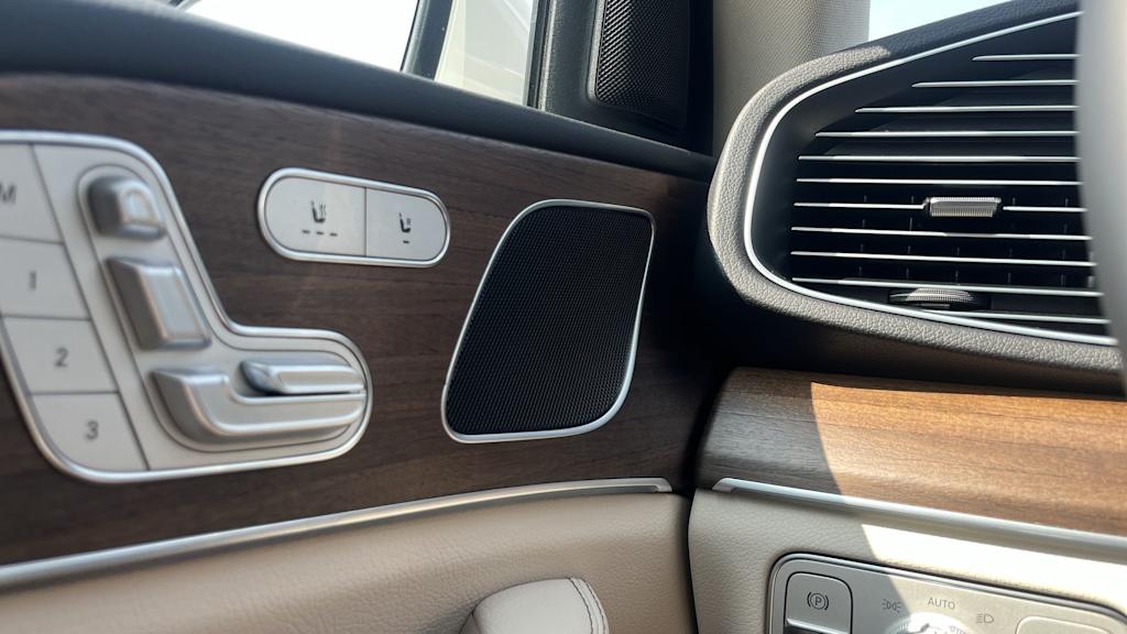 Thumbnail: 2026 Mercedes-Benz GLE - 48