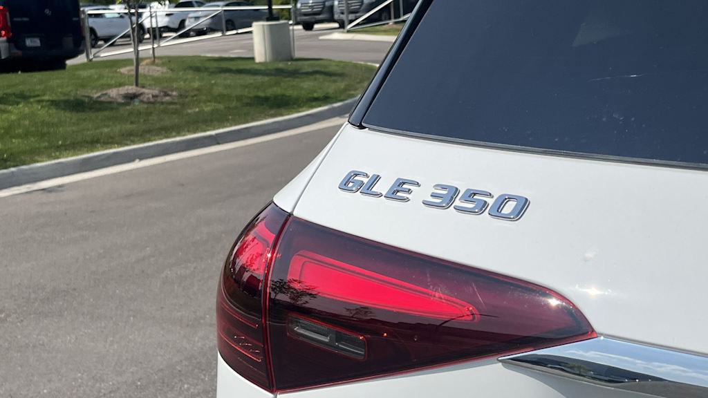 Thumbnail: 2026 Mercedes-Benz GLE - 33