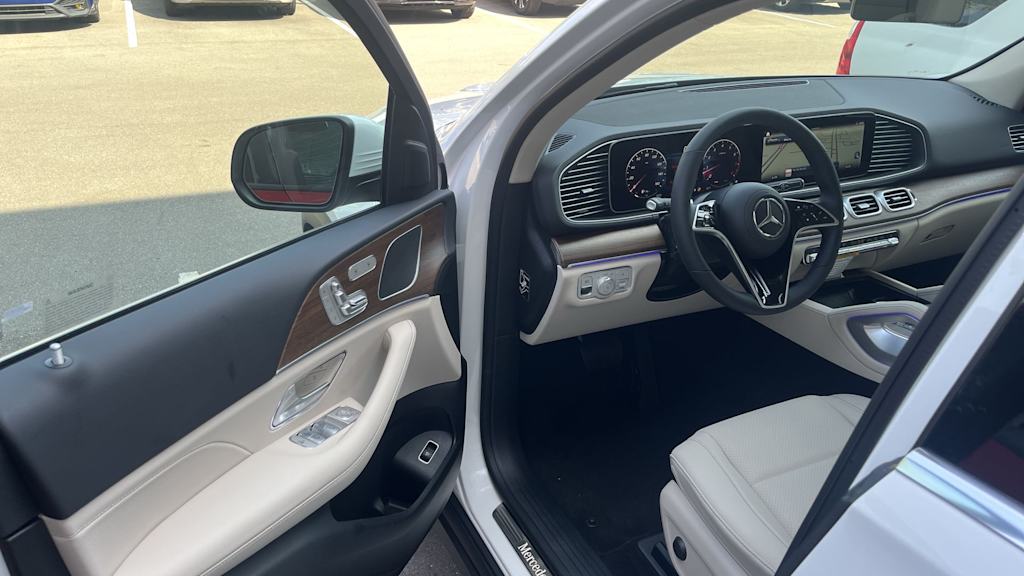 Thumbnail: 2026 Mercedes-Benz GLE - 14