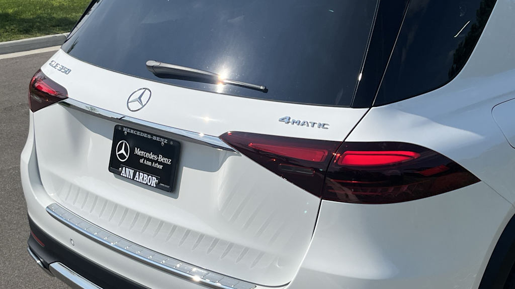 Thumbnail: 2026 Mercedes-Benz GLE - 30