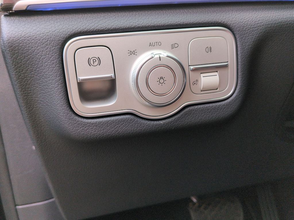 Thumbnail: 2025 Mercedes-Benz GLE - 26