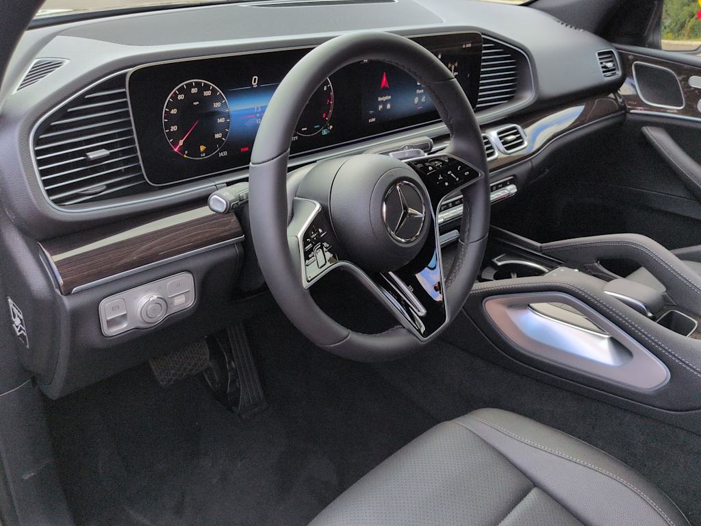 Thumbnail: 2025 Mercedes-Benz GLE - 2