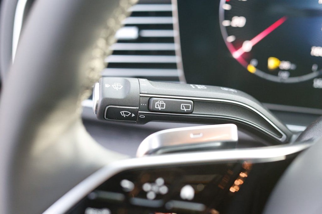 Thumbnail: 2026 Mercedes-Benz GLE - 24